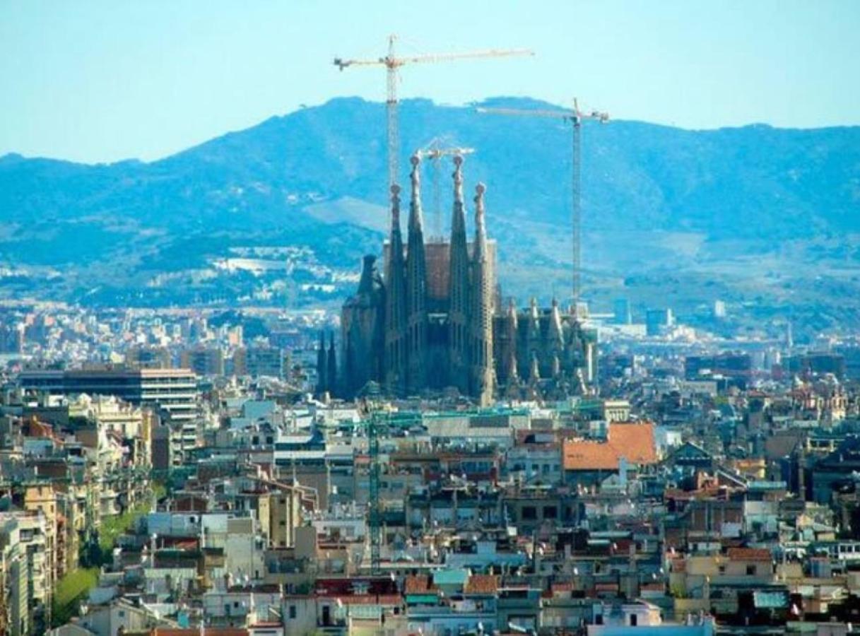 Ramblasrentals Chic & Spacious Flat Pool Table 15M Ramblas - Parking - Wifi Barcelona Ngoại thất bức ảnh