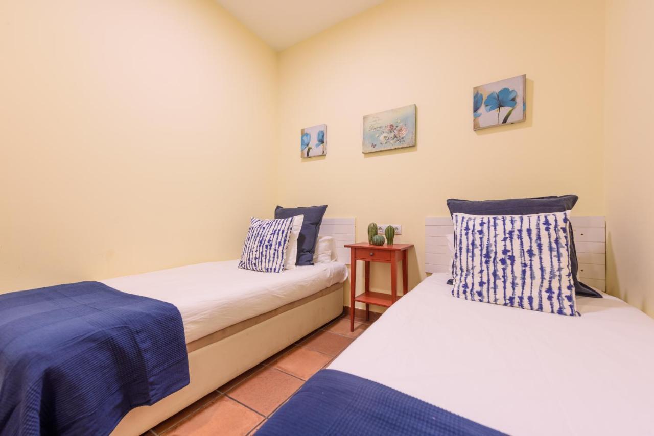 Ramblasrentals Chic & Spacious Flat Pool Table 15M Ramblas - Parking - Wifi Barcelona Ngoại thất bức ảnh